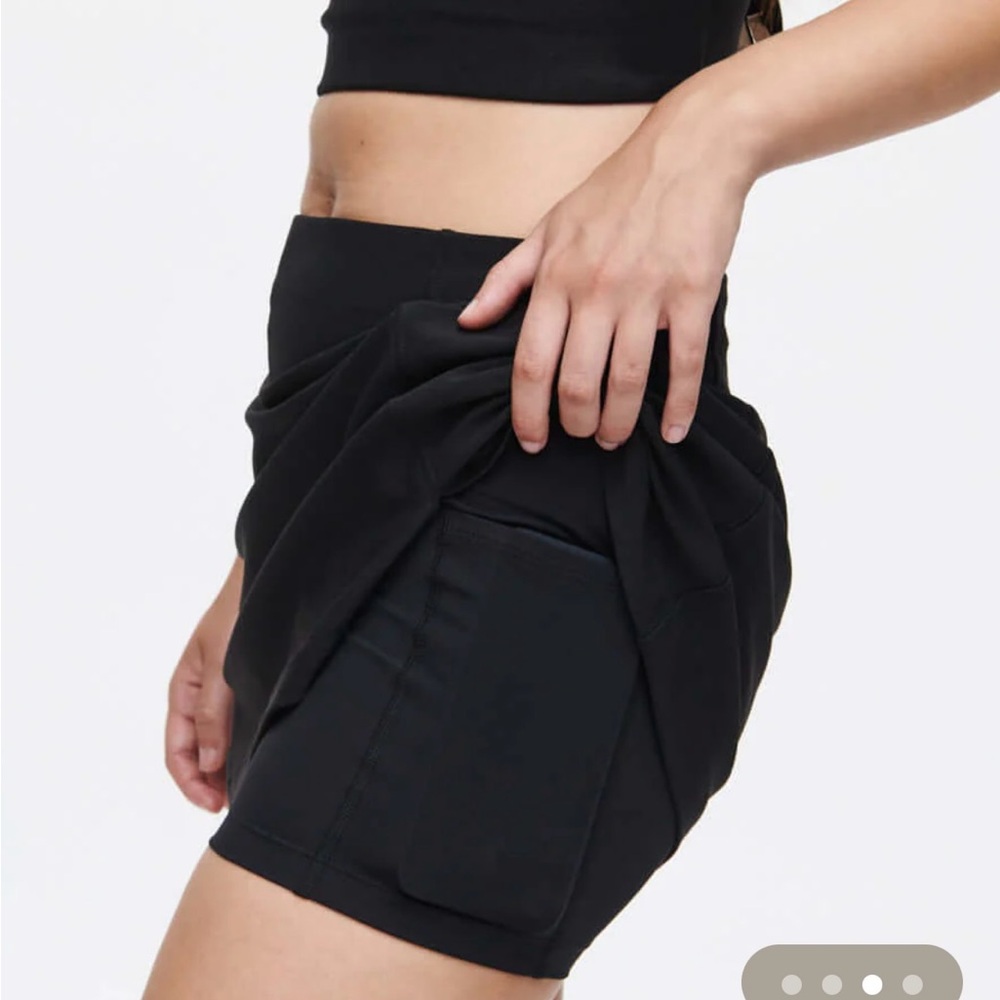 Outdoor Voices Classic Black Skort - Picture 2 of 7